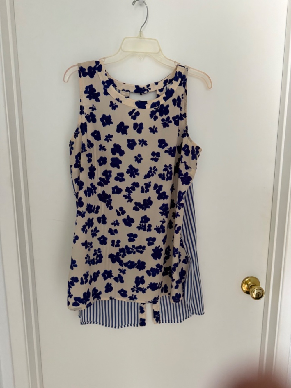 CAbi tank - Picture 2 of 2
